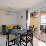With Parking Space Mandre, Pag - 18748 Lejlighed