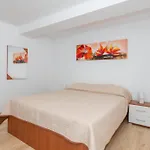 With Parking Space Mandre, Pag - 18748 Appartement