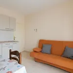 With Parking Space Mandre, Pag - 18748 Appartement