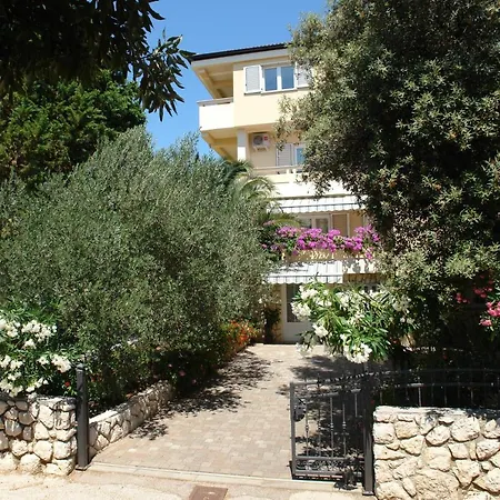 With A Parking Space Mandre, Pag - 18748 Apartment *