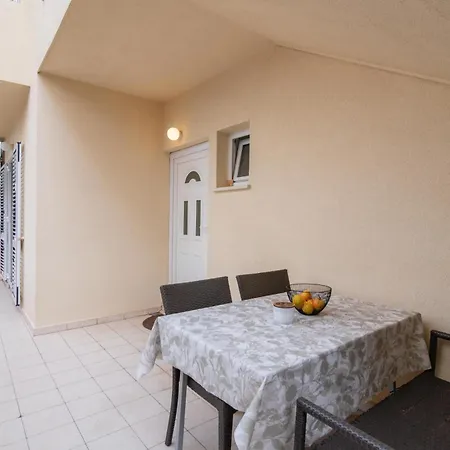 With A Parking Space Mandre, Pag - 18748 Apartment *