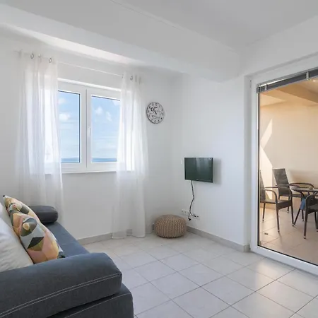 With A Parking Space Mandre, Pag - 18748 Apartment