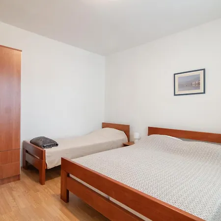 With A Parking Space Mandre, Pag - 18748 Apartment *