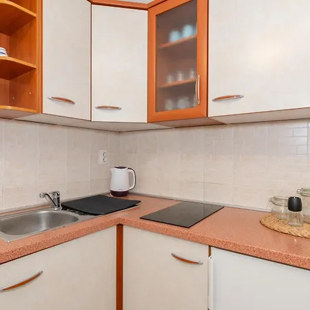 With A Parking Space Mandre, Pag - 18748 Apartment Kolan