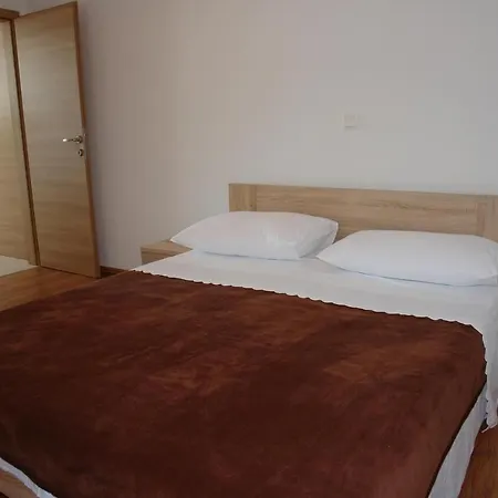 With Parking Space Mandre, Pag - 18748